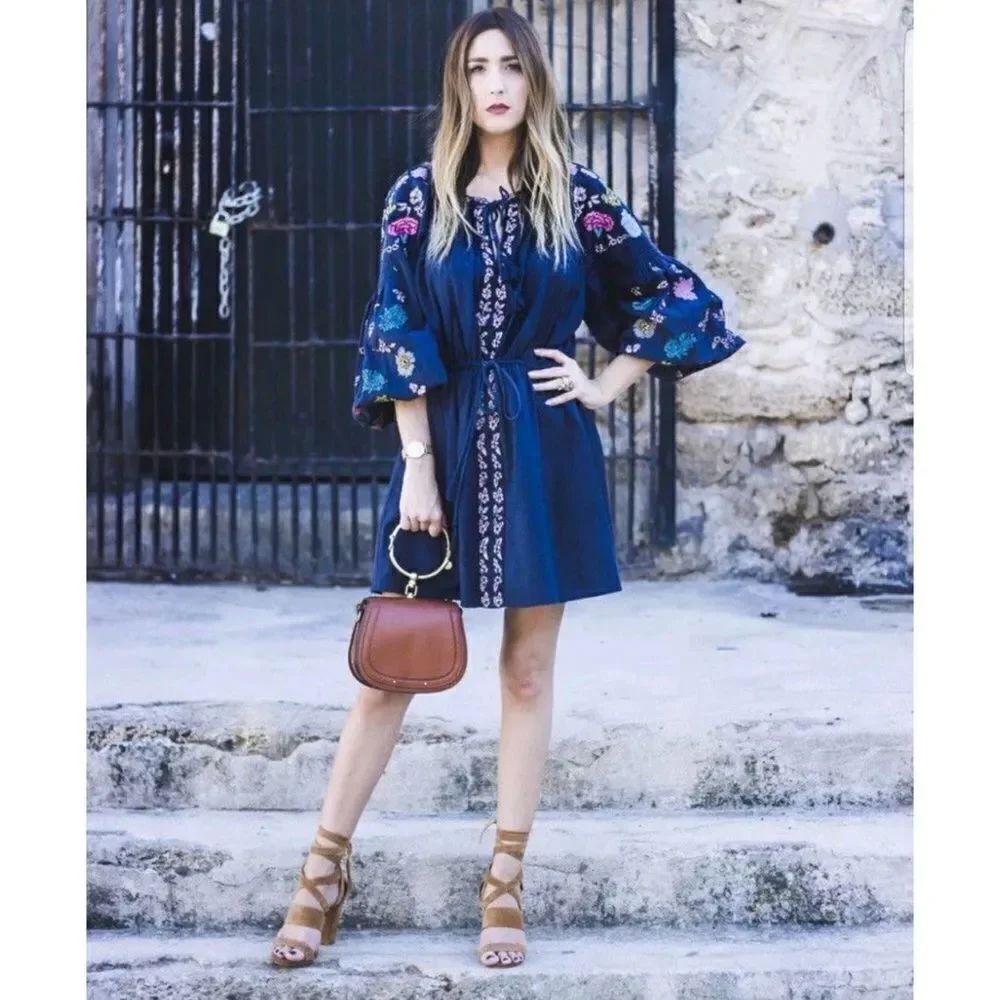 ✨4xHP✨Navy Blue Short Embroidered Tunic MidiDress✨